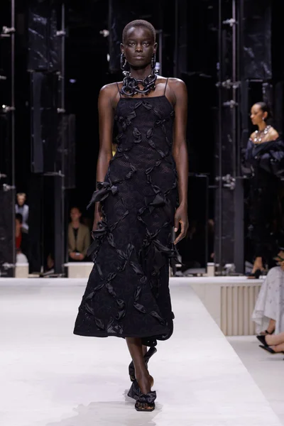 Look 40